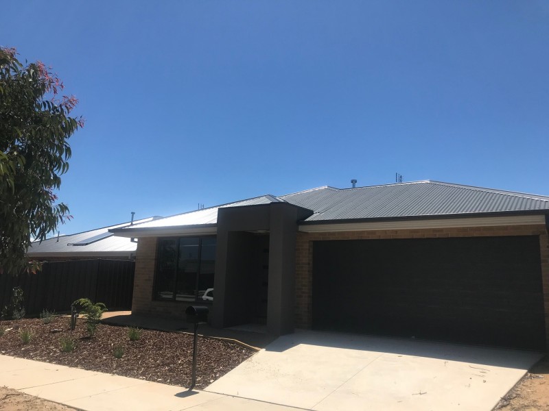 23 Hyatt Road, Huntly VIC 3551