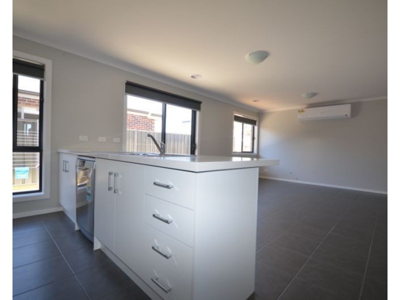 2 Edgerton Road, Huntly VIC 3551