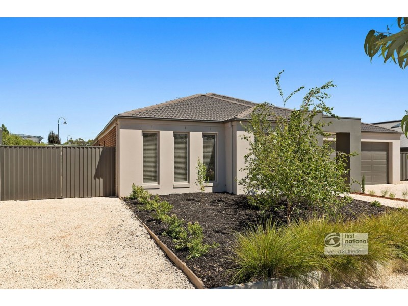 7 Rathlin Avenue, Junortoun VIC 3551