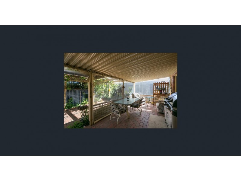 4 Broad Parade, Spring Gully VIC 3550