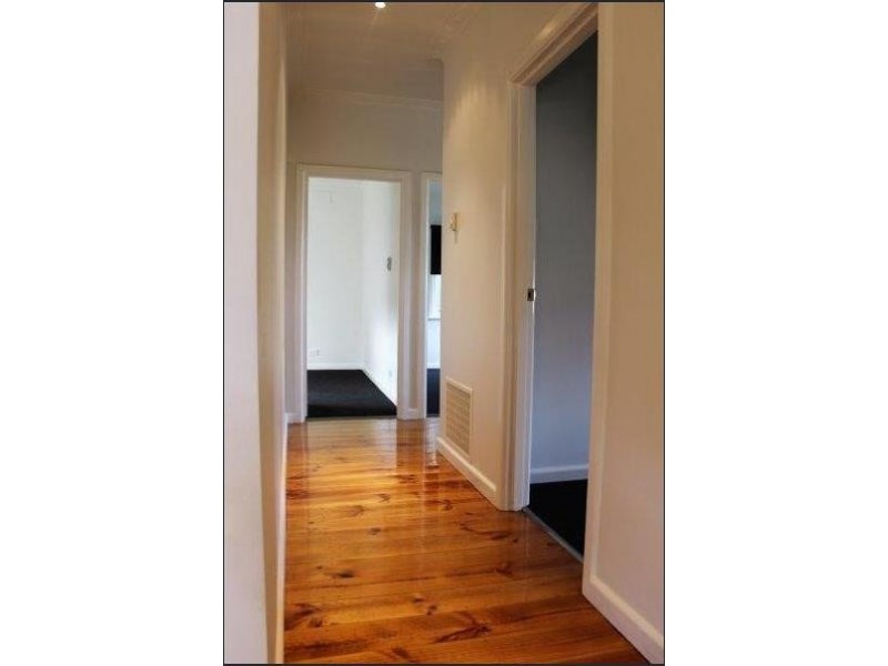 2a Leonard Avenue, Flora Hill VIC 3550