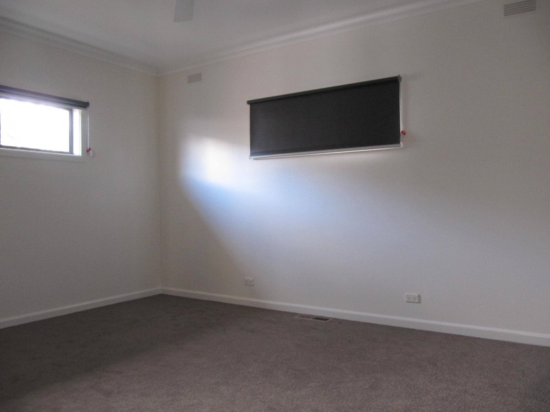 24 Clarke Street, Kennington VIC 3550