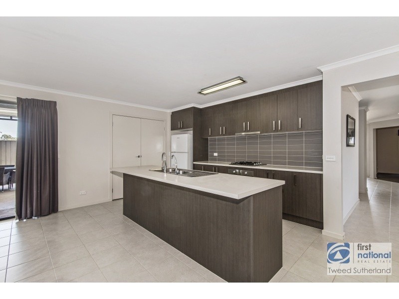 6 Hills Road, Marong VIC 3515