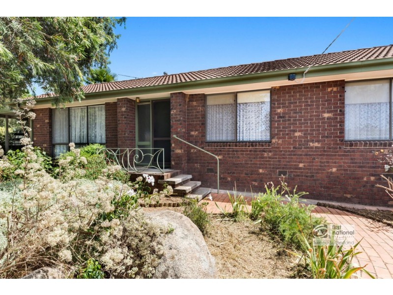 7 Hurling Court, Kangaroo Flat VIC 3555
