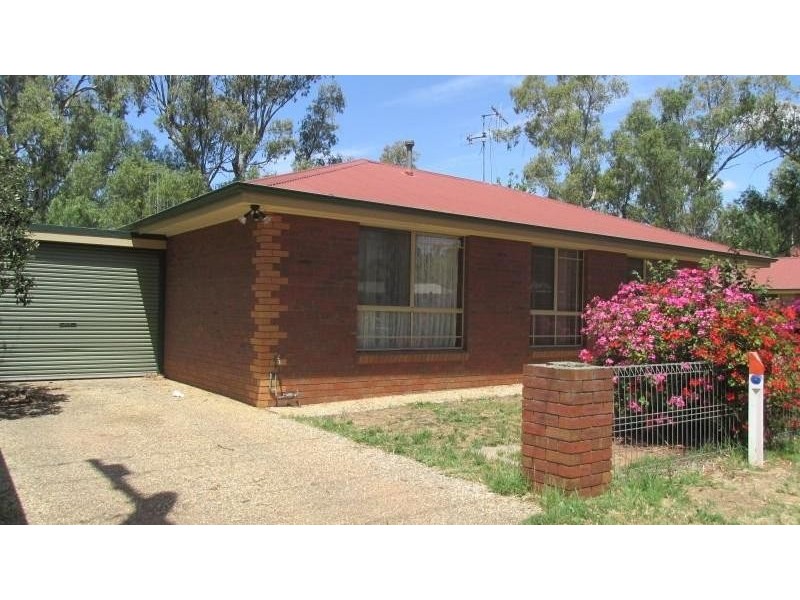 3/43 Crusoe Road, Kangaroo Flat VIC 3555