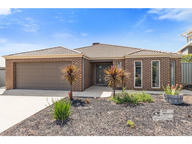 6 Emerald Avenue, White Hills VIC 3550