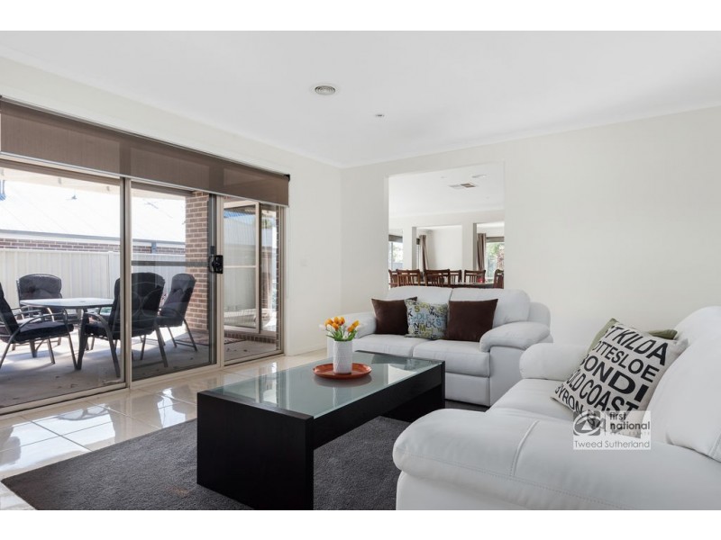 6 Emerald Avenue, White Hills VIC 3550