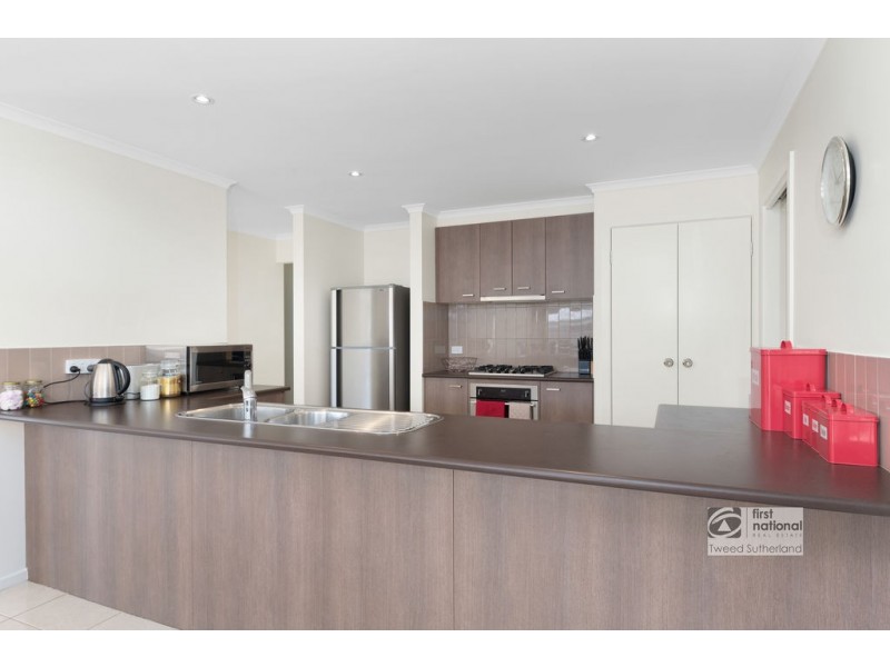 6 Emerald Avenue, White Hills VIC 3550