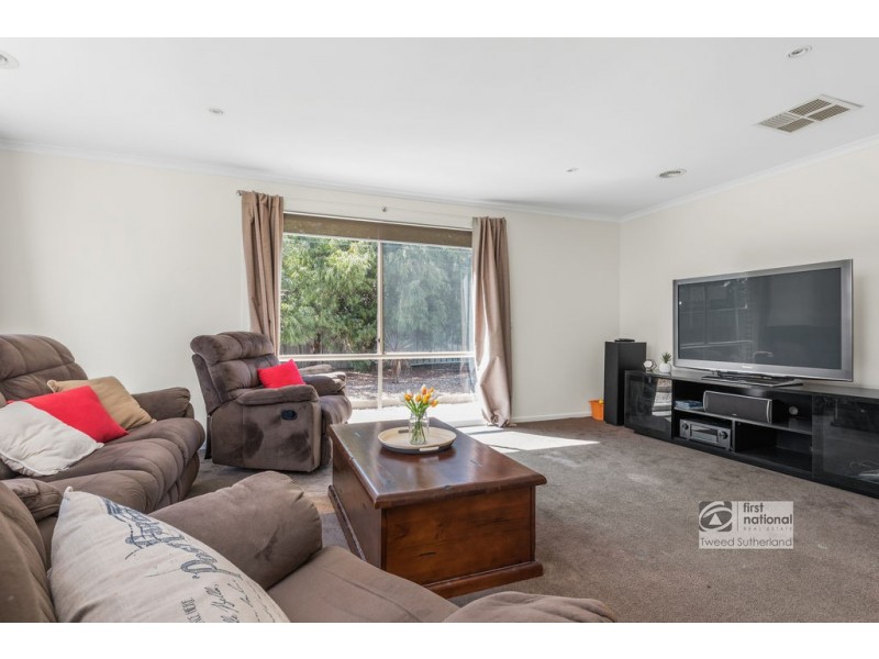 6 Emerald Avenue, White Hills VIC 3550