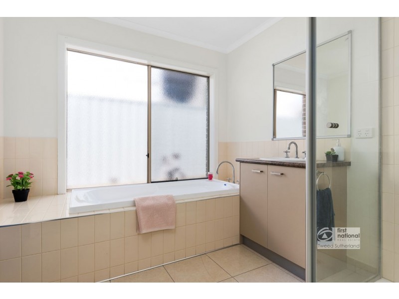 6 Emerald Avenue, White Hills VIC 3550