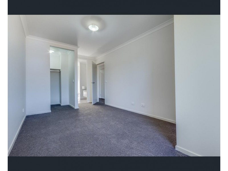 56b Yellowgum Drive, Epsom VIC 3551
