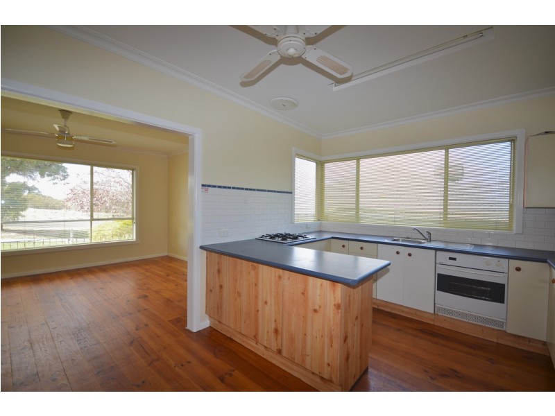 13 Taylor Street, Golden Square VIC 3555