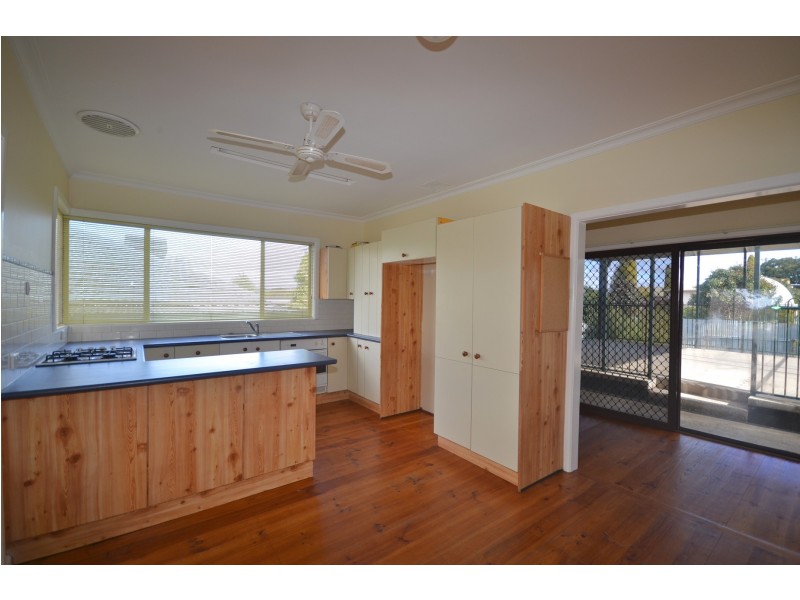 13 Taylor Street, Golden Square VIC 3555