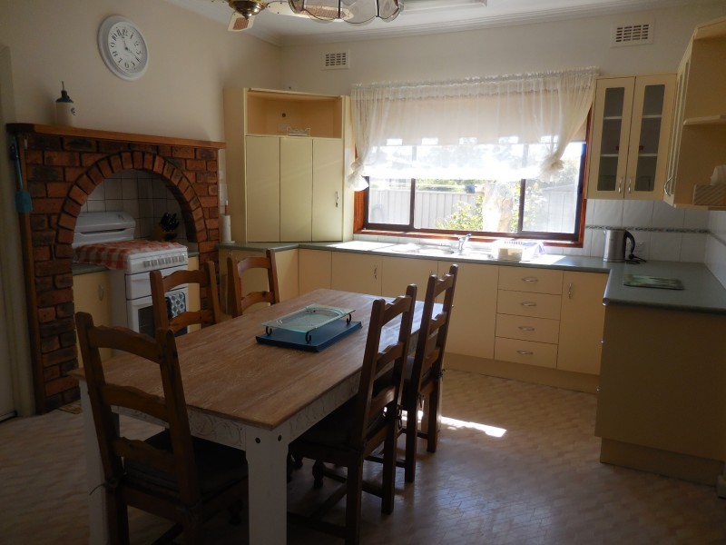 41 Holdsworth Road, Long Gully VIC 3550