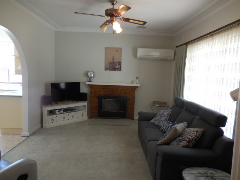 41 Holdsworth Road, Long Gully VIC 3550