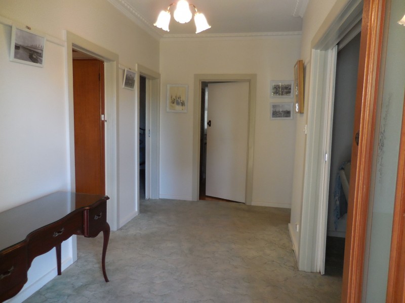 41 Holdsworth Road, Long Gully VIC 3550