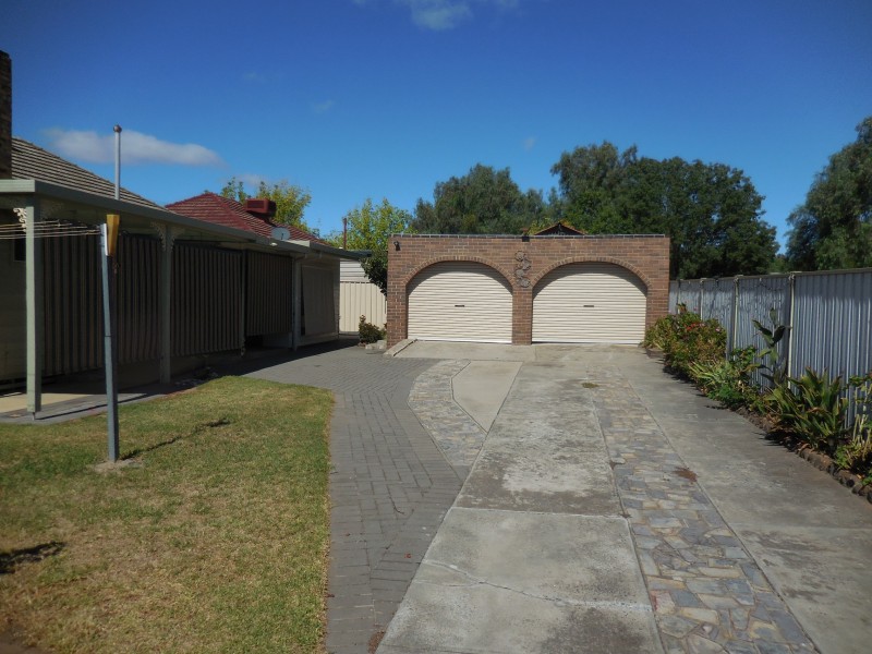 41 Holdsworth Road, Long Gully VIC 3550