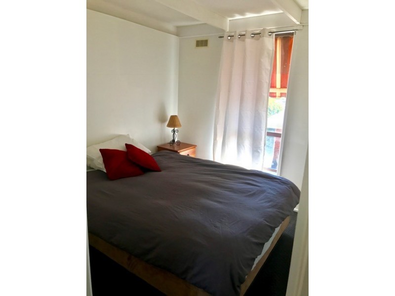 5/18A Dreschler Street, Flora Hill VIC 3550