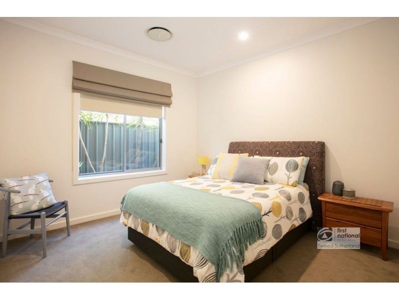 27 Elwood Drive, Strathdale VIC 3550