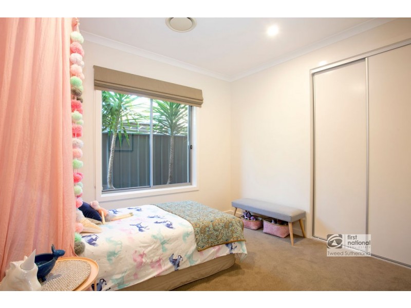 27 Elwood Drive, Strathdale VIC 3550