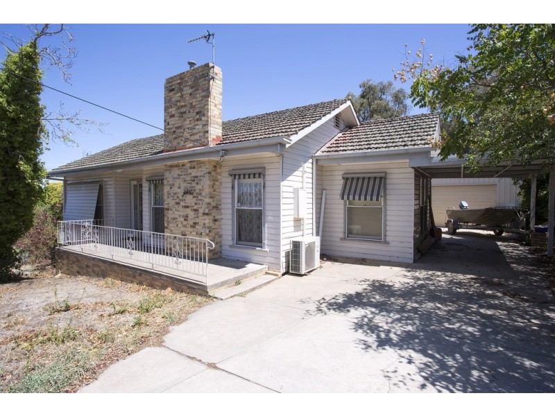 33 Mafeking Street South, Kennington VIC 3550