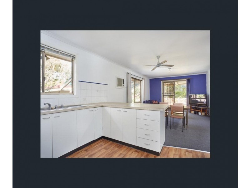 24 Friswell Avenue, Flora Hill VIC 3550