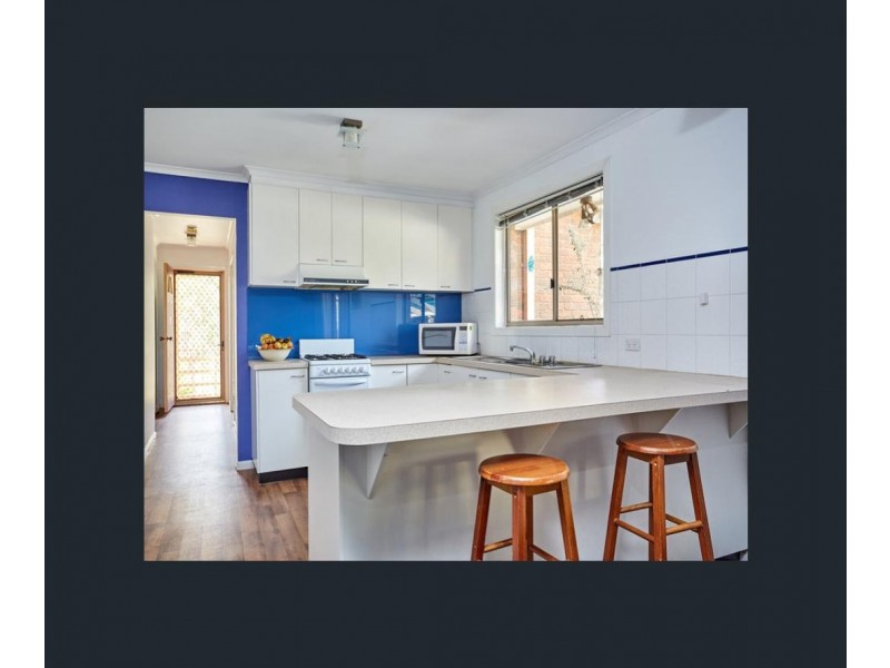 24 Friswell Avenue, Flora Hill VIC 3550