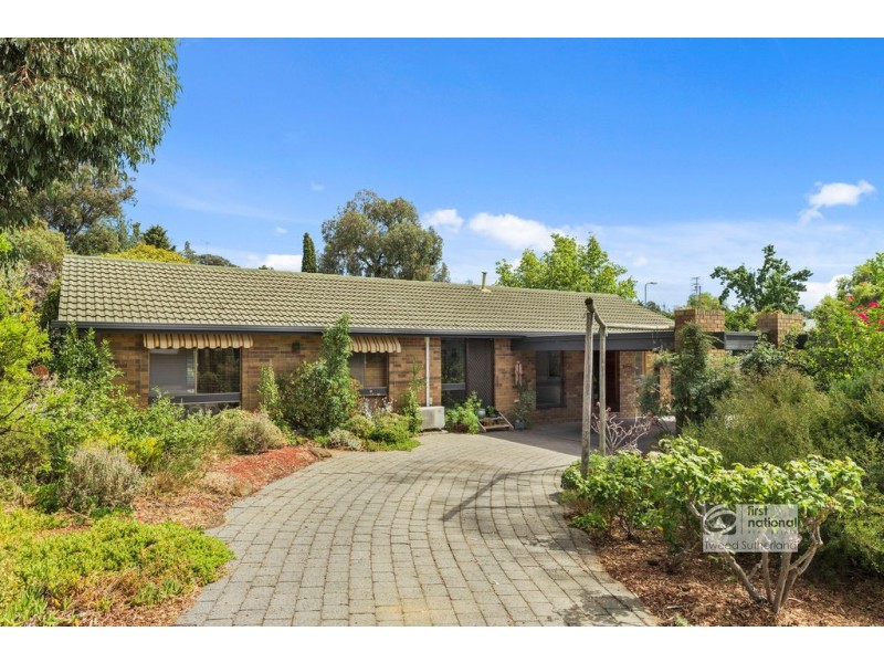 1 Eden Court, Strathdale VIC 3550
