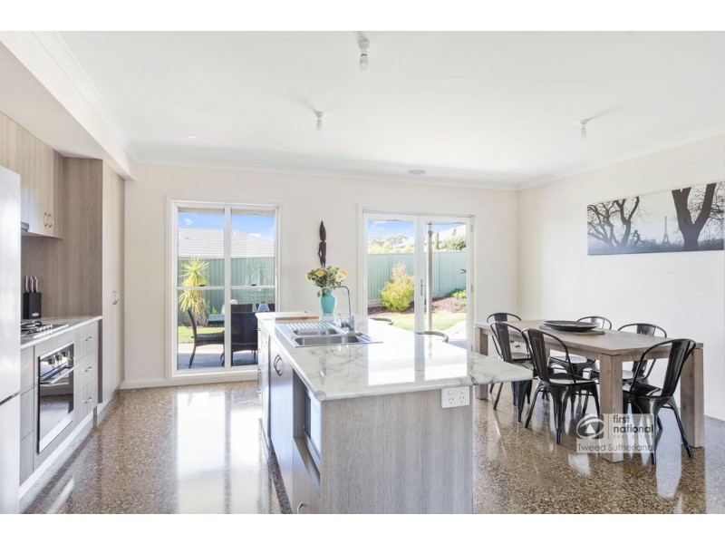 12 Inverness Drive, Junortoun VIC 3551