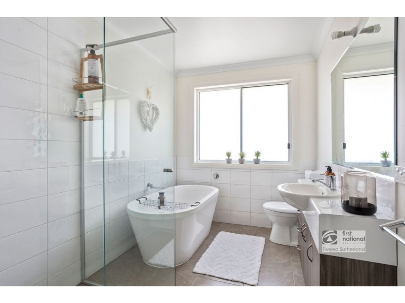 12 Inverness Drive, Junortoun VIC 3551