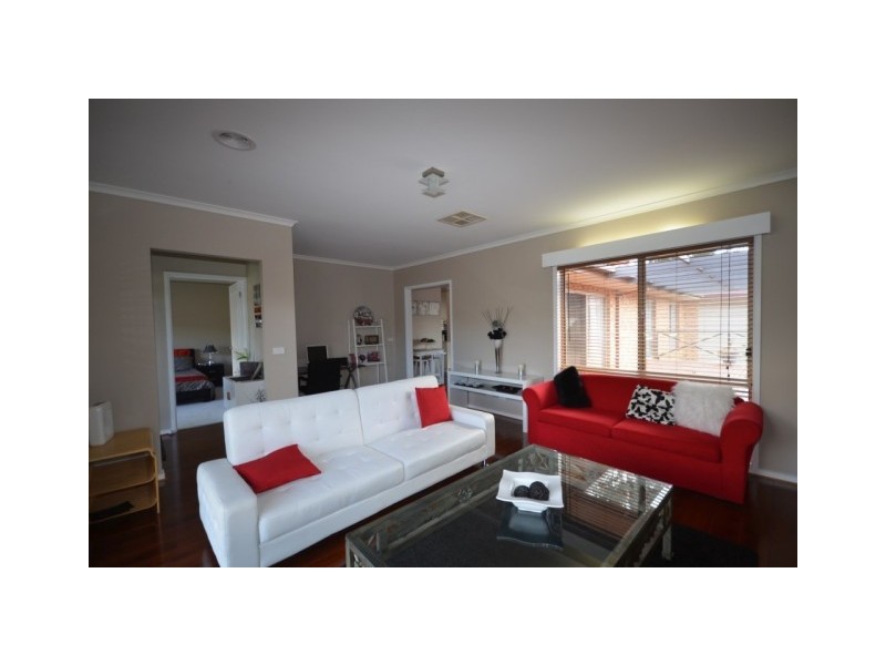 12 Bourke Drive, Strathdale VIC 3550