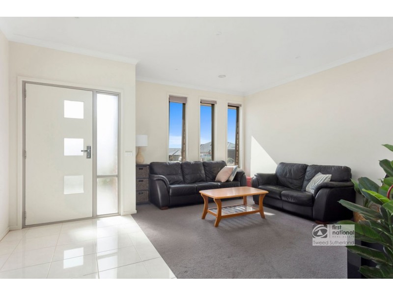 21 Roxburgh Crescent, Junortoun VIC 3551
