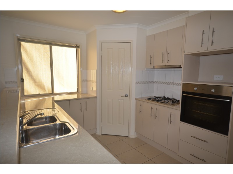 24 Elizabeth Street, Kangaroo Flat VIC 3555