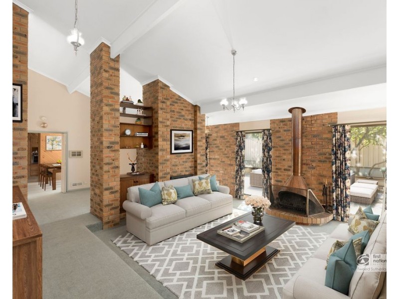 105 Harley Street, Strathdale VIC 3550