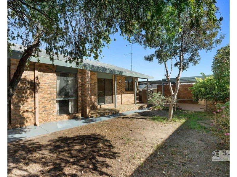 105 Harley Street, Strathdale VIC 3550