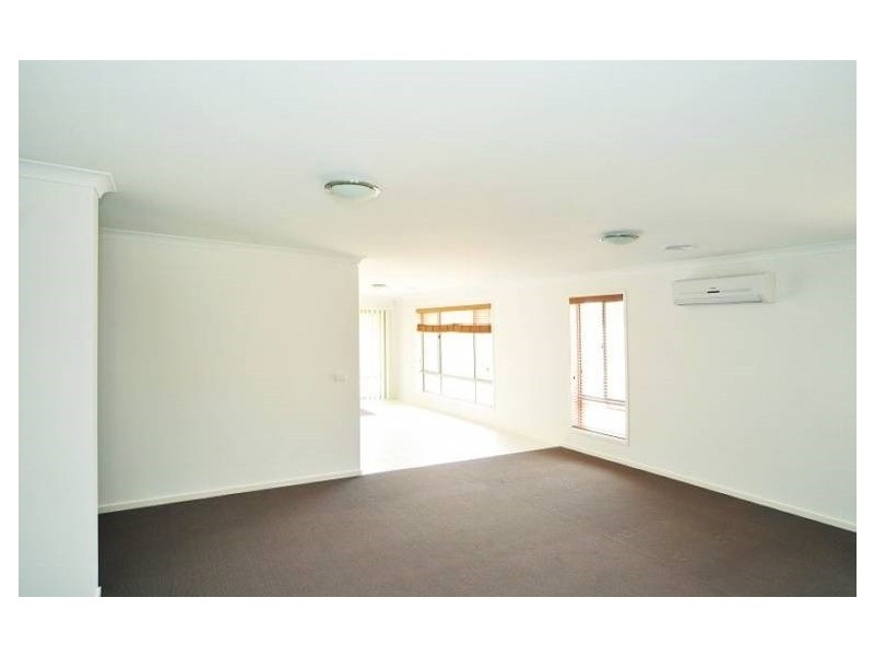 27 Pamela Avenue, Jackass Flat VIC 3556