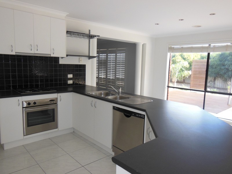 36 Saxby Drive, Strathfieldsaye VIC 3551