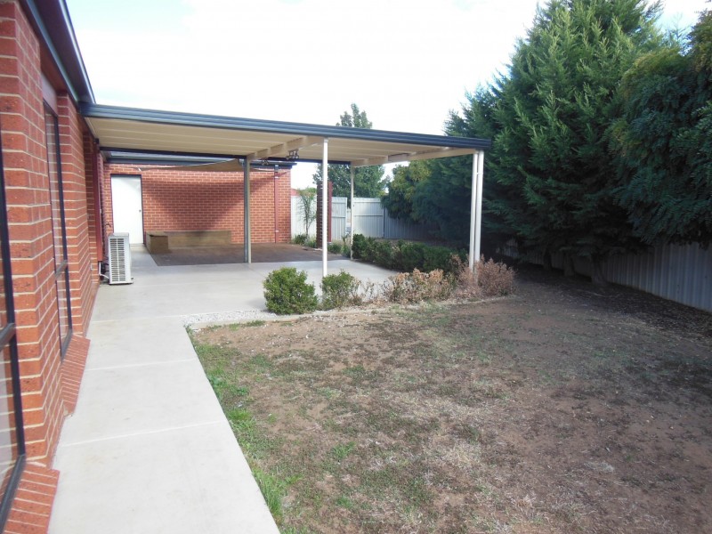 36 Saxby Drive, Strathfieldsaye VIC 3551