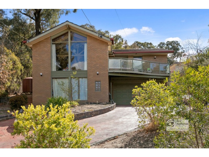 30 Milton Avenue, Spring Gully VIC 3550