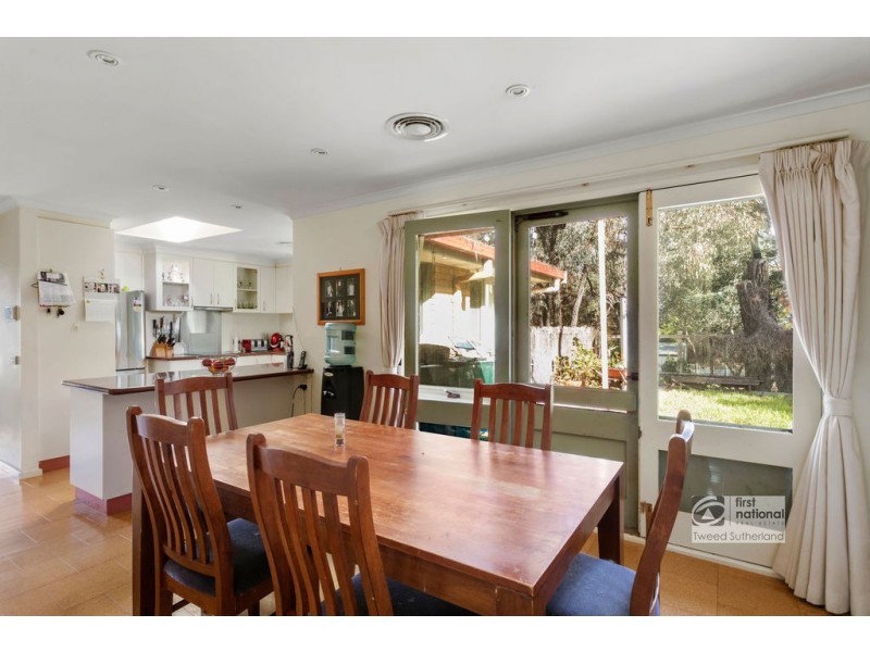 30 Milton Avenue, Spring Gully VIC 3550