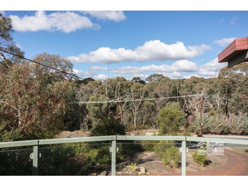 30 Milton Avenue, Spring Gully VIC 3550