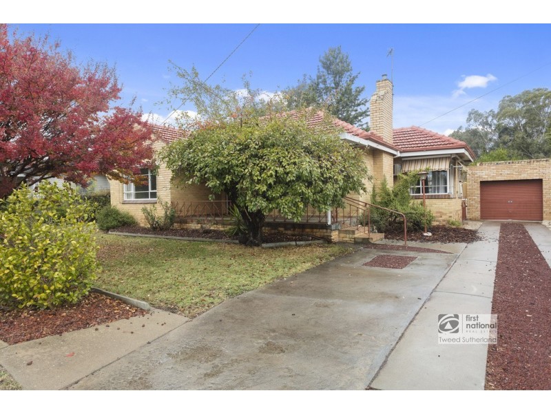 8 Lansell Street, Kangaroo Flat VIC 3555