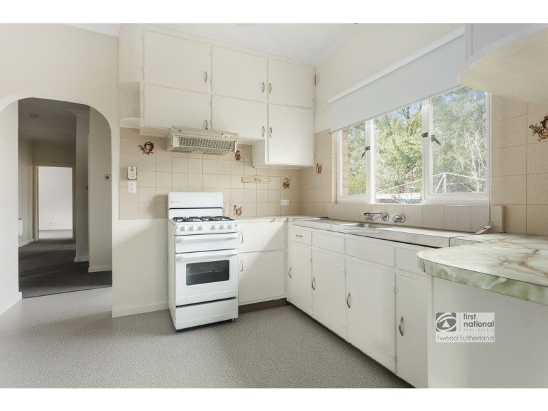 8 Lansell Street, Kangaroo Flat VIC 3555