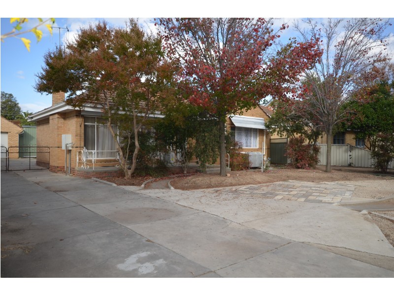 185 High Street, Kangaroo Flat VIC 3555