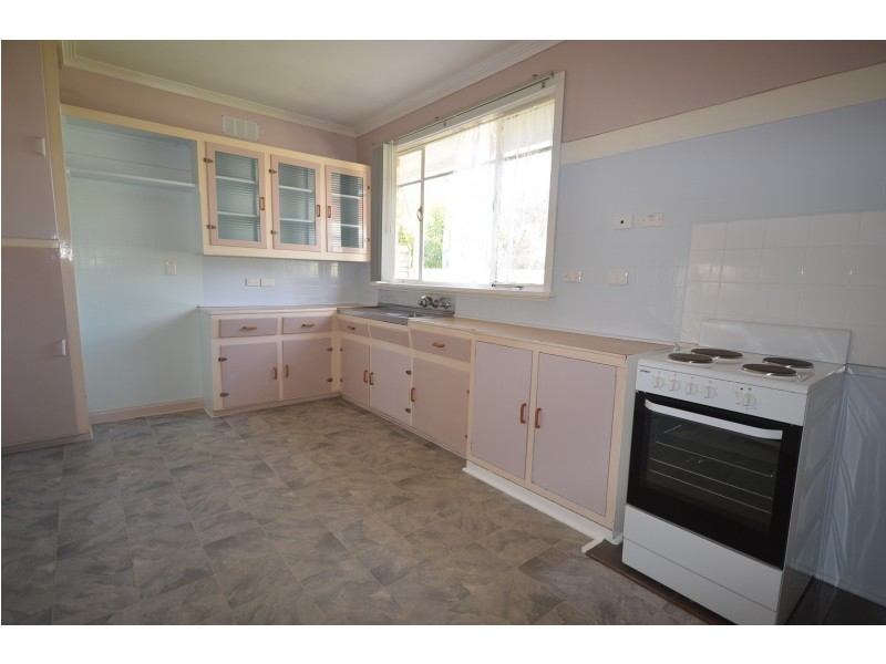 185 High Street, Kangaroo Flat VIC 3555
