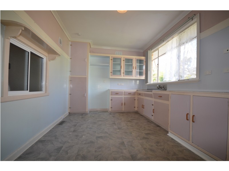 185 High Street, Kangaroo Flat VIC 3555