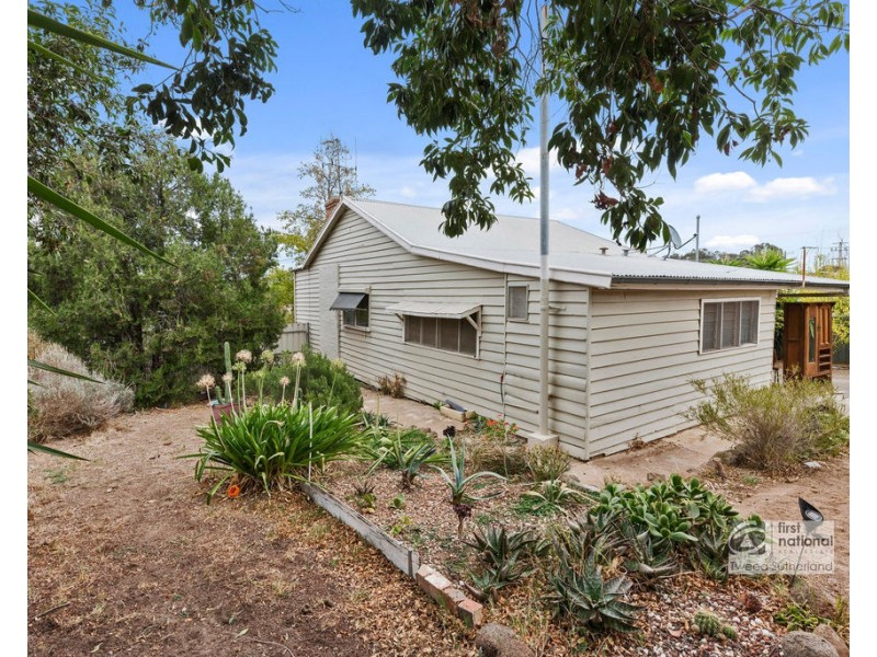 115 St Aidans Road, Kennington VIC 3550