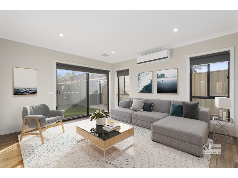 2/35-37 Sternberg Street, Kennington VIC 3550