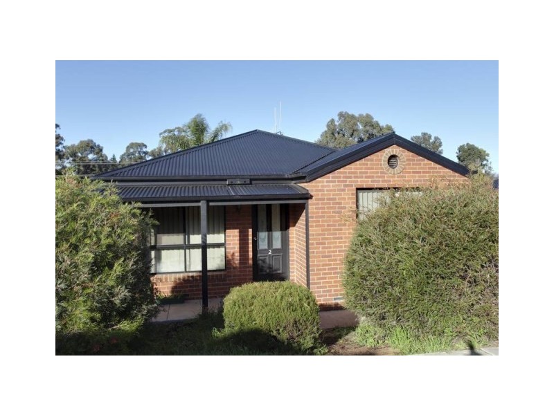 2/81 Osborne Street, Flora Hill VIC 3550