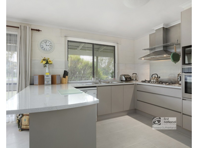 111 Crusoe Road, Kangaroo Flat VIC 3555